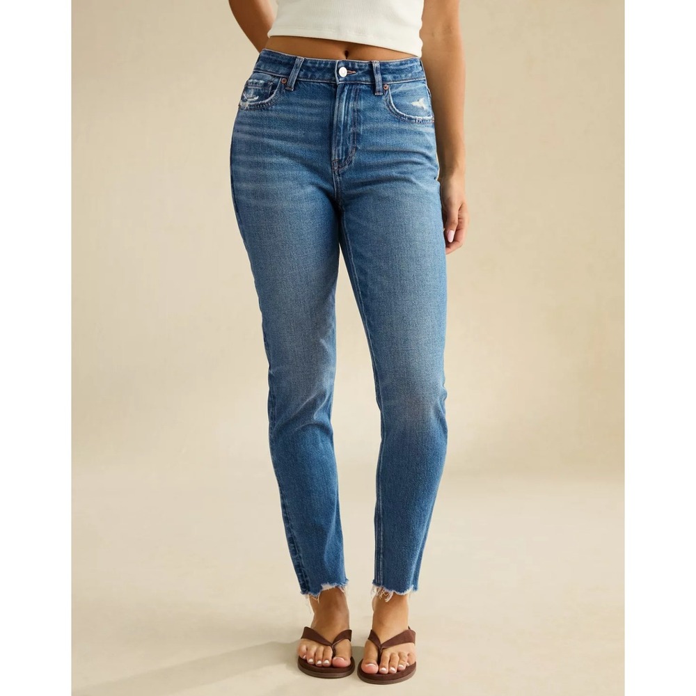 American Eagle Strigid Mom Jeans Size 12 Short Medium Wash High Waist Raw Hem